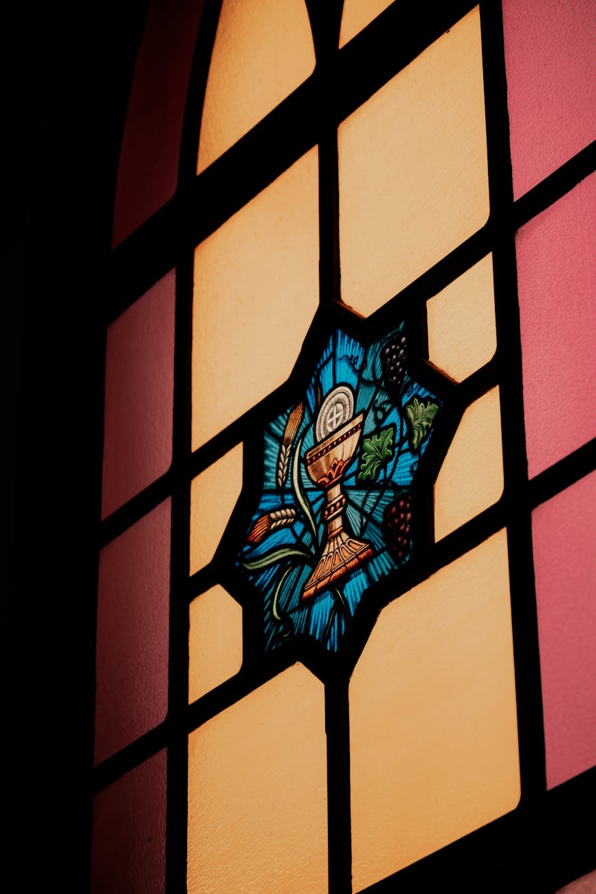 Looking for Ways to Offer an Instructed Eucharist?